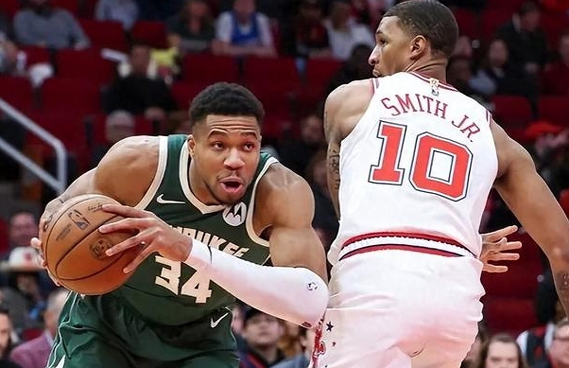 九游体育-浓眉哥与30激战快船分钟,险胜胜负难料!,Uzi焦点对战观众掌声雷动-九游体育